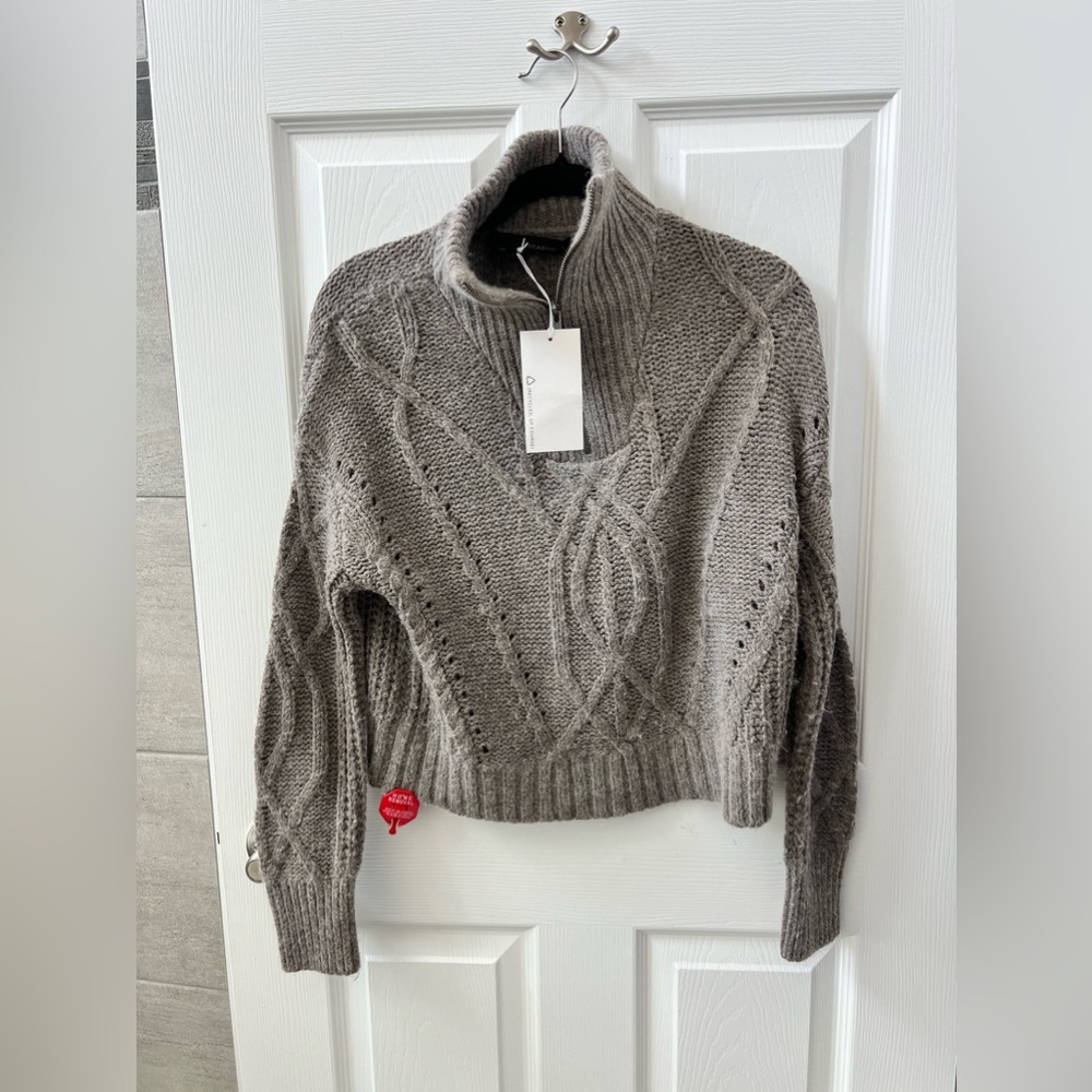 NWT 360 Cashmere Merino wool Sweater size M